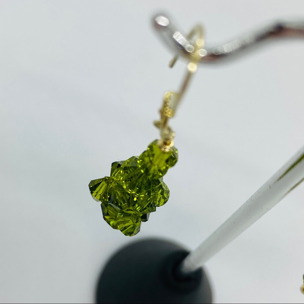 Swarovski Green crystal Earrings - Picture 6 of 6
